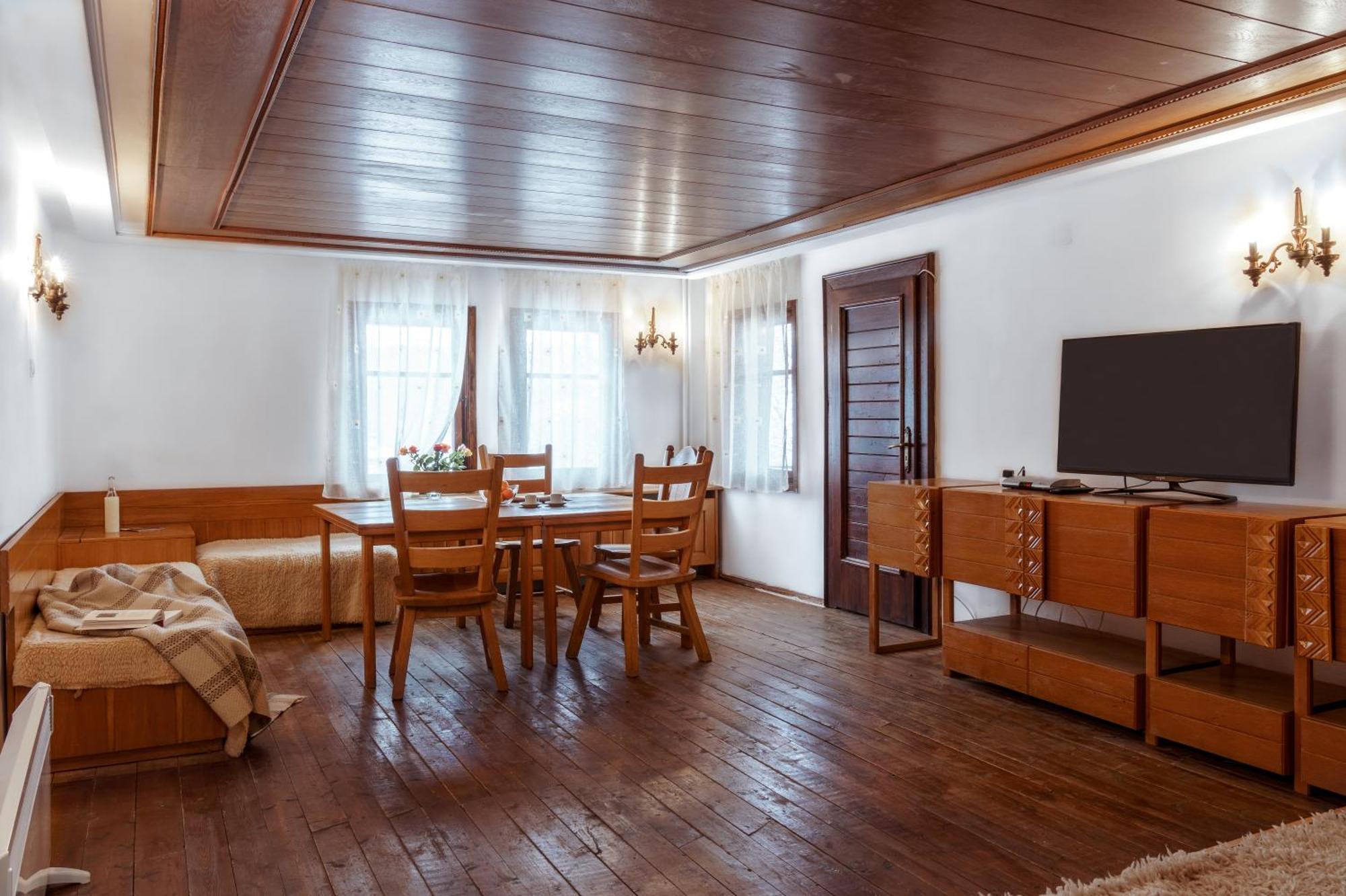 Guest House Ivanca Boncheva โบแจนซี ภายนอก รูปภาพ